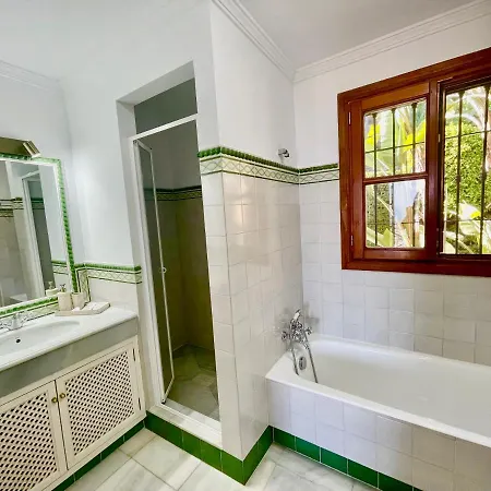 Villa La Maravilla - With Amazing Sea View